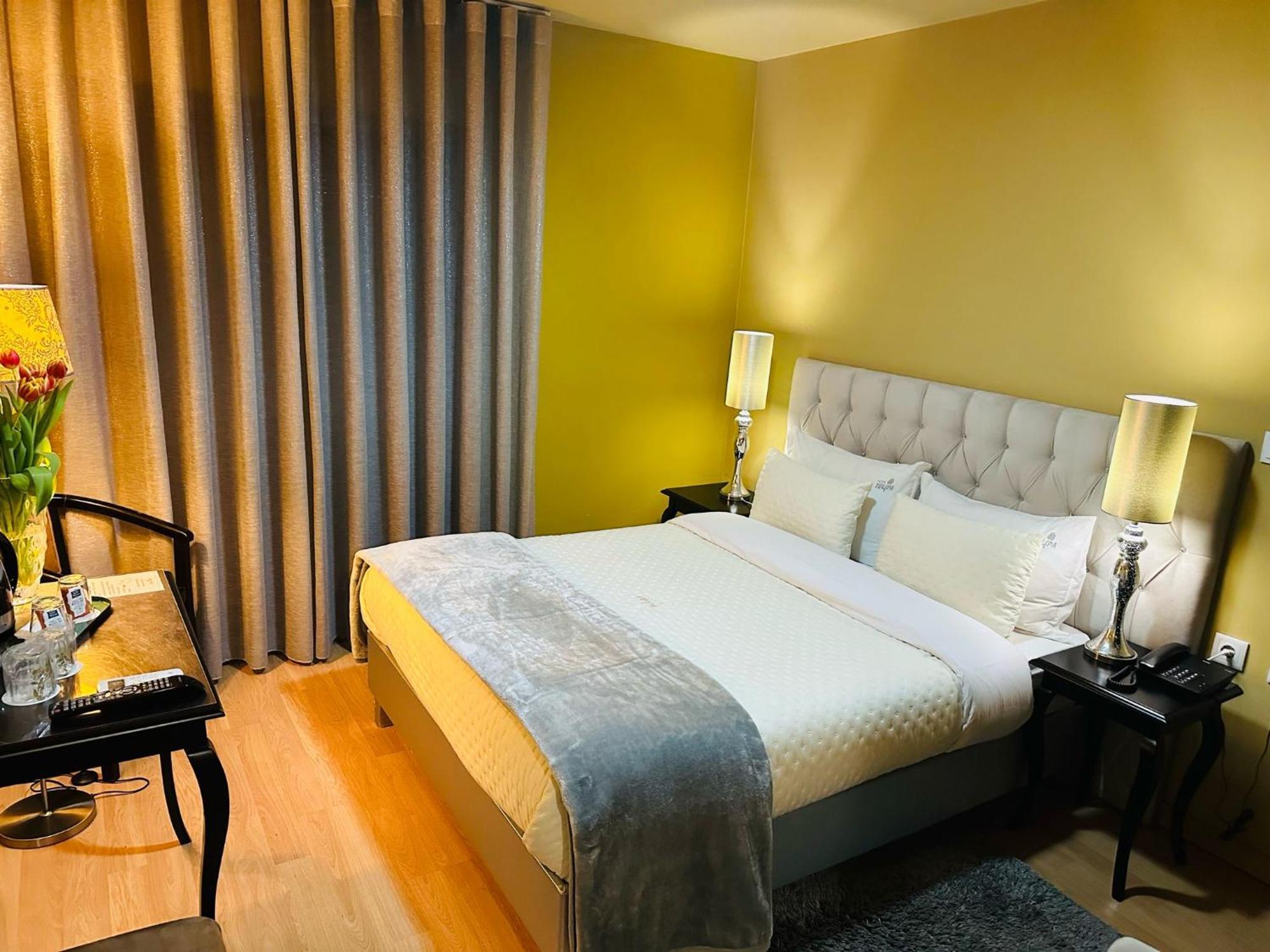 Hotel Tulipa บรากันซา ภายนอก รูปภาพ